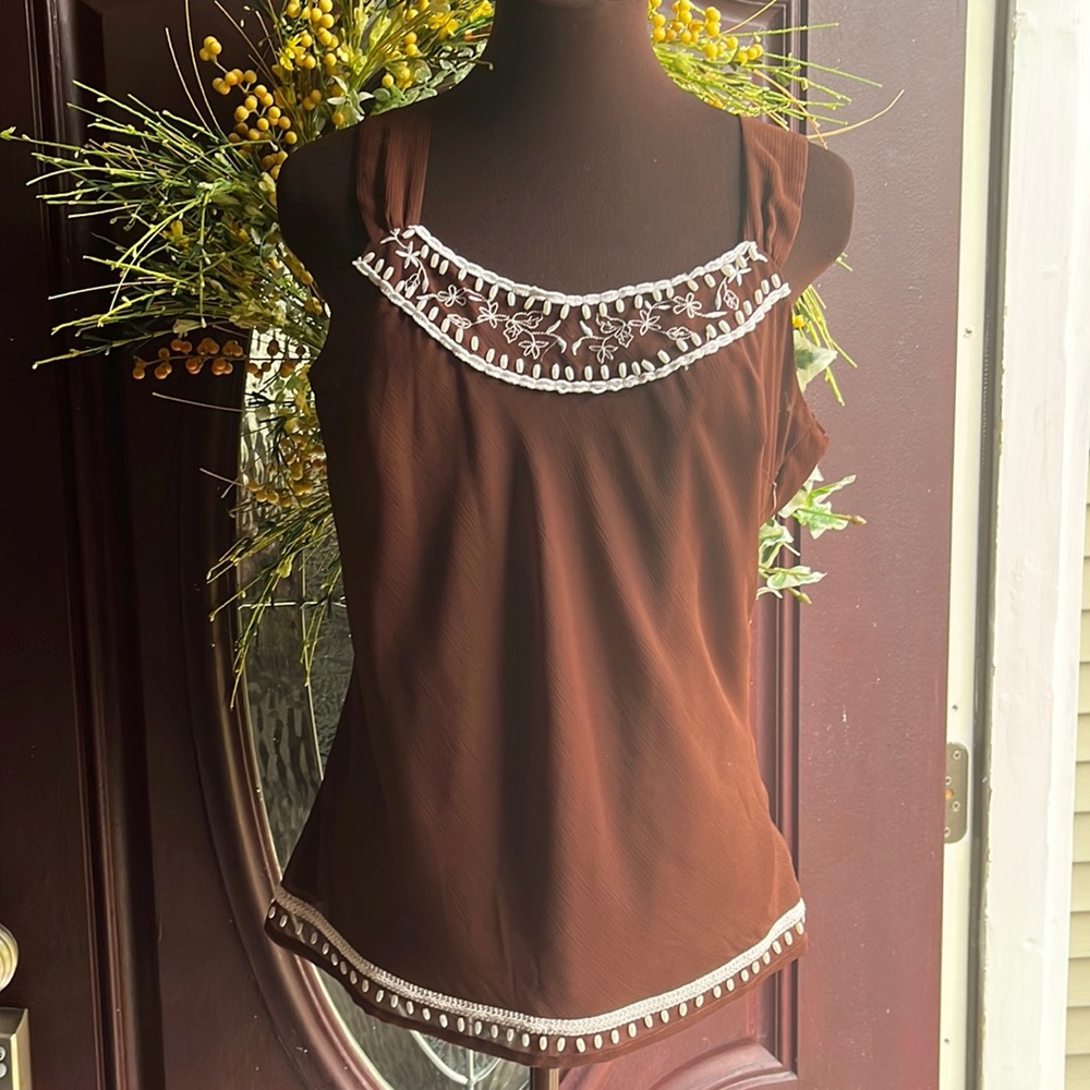 Chadwick’s brown blouse with wide straps, embroidered size 8